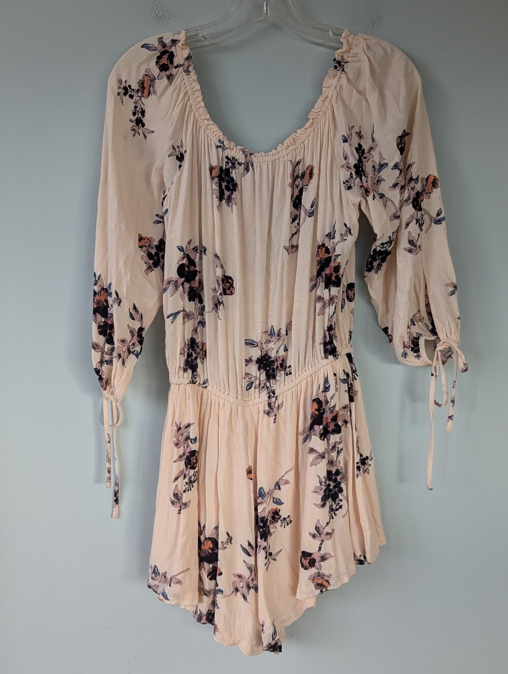 Free People M Blush Pink Floral Print Off Shoulder Boho Romper - Picture 11 of 12